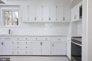 221 Dale Dr, Silver Spring, MD 20910 - Photo 9