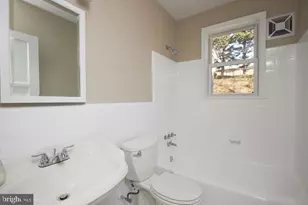 221 Dale Dr, Silver Spring, MD 20910 - Photo 15