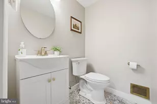 21 Bell Bluff Ct, Gaithersburg, MD 20879 - Photo 13