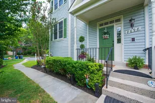 8698 Delcris Dr, Gaithersburg, MD 20886 - Photo 3