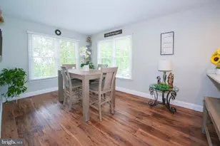 8698 Delcris Dr, Gaithersburg, MD 20886 - Photo 17