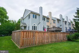 8698 Delcris Dr, Gaithersburg, MD 20886 - Photo 47