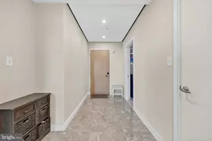6820 Wisconsin Ave, Bethesda, MD 20815 - Photo 19