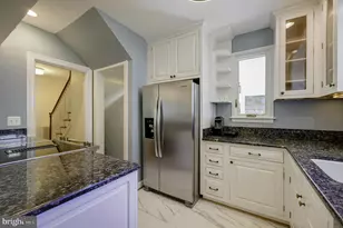 3905 Laird Pl, Chevy Chase, MD 20815 - Photo 9