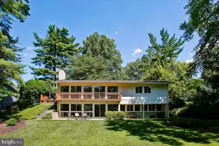 8308 Lilly Stone Dr, Bethesda, MD 20817 - Photo 1
