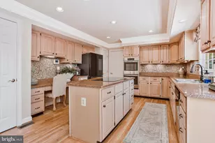 14201 Floral Park Dr, North Potomac, MD 20878 - Photo 19