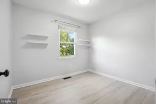 2 Bush Hill Ct, Gaithersburg, MD 20882 - Photo 29