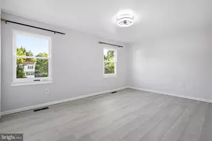 2 Bush Hill Ct, Gaithersburg, MD 20882 - Photo 21