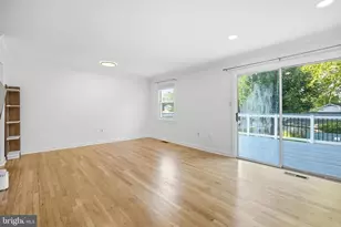 2 Bush Hill Ct, Gaithersburg, MD 20882 - Photo 11