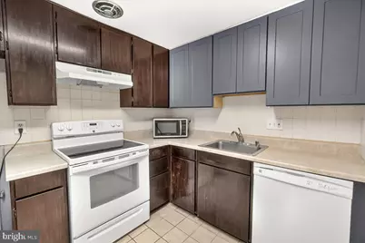 9668 Brassie Way, Montgomery Village, MD 20886 - Photo 13