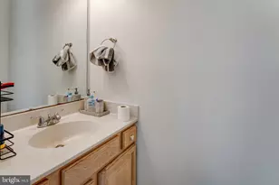 20403 Ivybridge Ct, Montgomery Village, MD 20886 - Photo 17