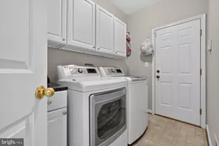 11501 Seneca Forest Cir, Germantown, MD 20876 - Photo 19