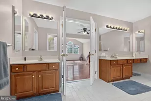 11501 Seneca Forest Cir, Germantown, MD 20876 - Photo 27
