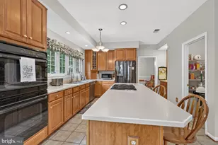 11501 Seneca Forest Cir, Germantown, MD 20876 - Photo 11