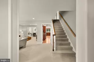 7822 Moorland Ln, Bethesda, MD 20814 - Photo 3
