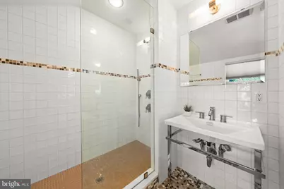 8800 Maywood Avenue, Silver Spring, MD 20910 - Photo 19