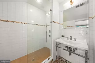 8800 Maywood Ave, Silver Spring, MD 20910 - Photo 19