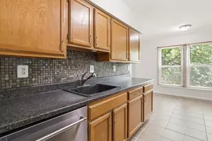 20062 Appledowre Cir, Germantown, MD 20876 - Photo 11