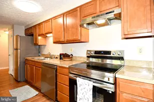301 Palmspring Dr, Gaithersburg, MD 20878 - Photo 13