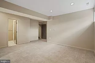 6428 Earlham Dr, Bethesda, MD 20817 - Photo 41