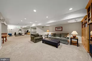 7410 Honesty Way, Bethesda, MD 20817 - Photo 55