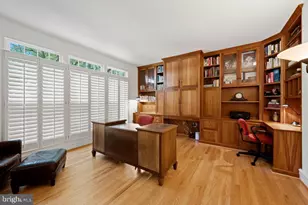 7410 Honesty Way, Bethesda, MD 20817 - Photo 25