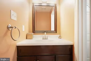 106 Autumn Flower Ln, Gaithersburg, MD 20878 - Photo 5