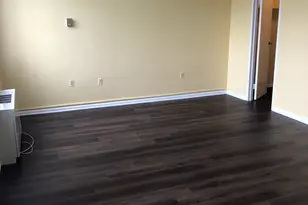 10401 Grosvenor Pl, Rockville, MD 20852 - Photo 11