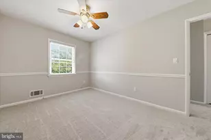 3710 Queen Mary Dr, Olney, MD 20832 - Photo 29