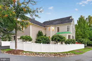 105 Watkins Overlook, Rockville, MD 20850 - Photo 11