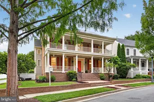 105 Watkins Overlook, Rockville, MD 20850 - Photo 3