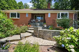 5201 Brookeway Dr, Bethesda, MD 20816 - Photo 1