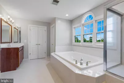 7101 Cliff Pine Drive, Gaithersburg, MD 20879 - Photo 39