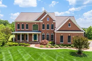 7101 Cliff Pine Dr, Gaithersburg, MD 20879 - Photo 1