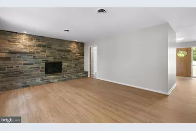 18015 Muncaster Road, Rockville, MD 20855 - Photo 23
