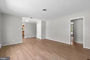 18015 Muncaster Rd, Rockville, MD 20855 - Photo 9