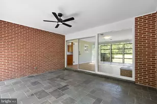 18015 Muncaster Rd, Rockville, MD 20855 - Photo 31