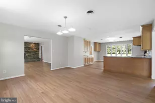18015 Muncaster Rd, Rockville, MD 20855 - Photo 19