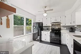 19242 Wheatfield Terrace, Gaithersburg, MD 20879 - Photo 11