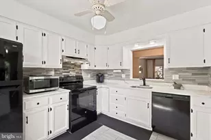 19242 Wheatfield Terrace, Gaithersburg, MD 20879 - Photo 13