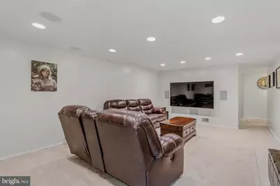 13309 Cloverdale Place, Germantown, MD 20874 - Photo 11