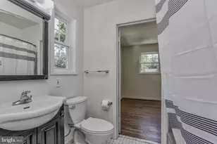 9902 Belhaven Rd, Bethesda, MD 20817 - Photo 15