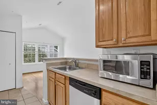 18516 Boysenberry Dr, Gaithersburg, MD 20879 - Photo 9