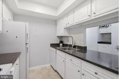 18322 Streamside Drive #301, Gaithersburg, MD 20879 - Photo 7