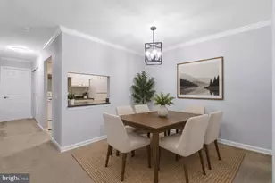 18322 Streamside Dr, Gaithersburg, MD 20879 - Photo 5