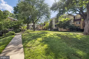 858 College Pkwy, Rockville, MD 20850 - Photo 31