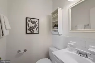 858 College Pkwy, Rockville, MD 20850 - Photo 23