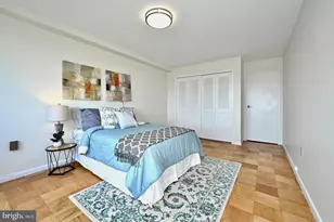 10201 Grosvenor Pl, Rockville, MD 20852 - Photo 27