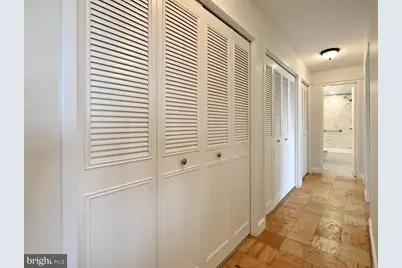 10201 Grosvenor Place #1220, Rockville, MD 20852 - Photo 19