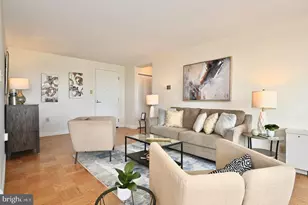 10201 Grosvenor Pl, Rockville, MD 20852 - Photo 7